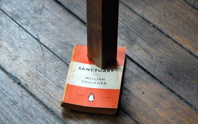 Penguin under table leg blog small image 640 x 400 Penguin under table leg blog small image 640 x 400