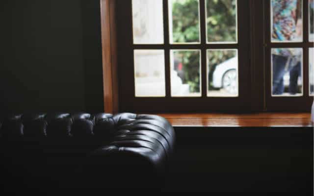 640x400 chesterfield unsplash
