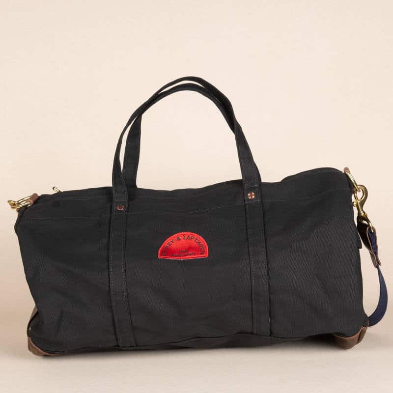 medium black duffel