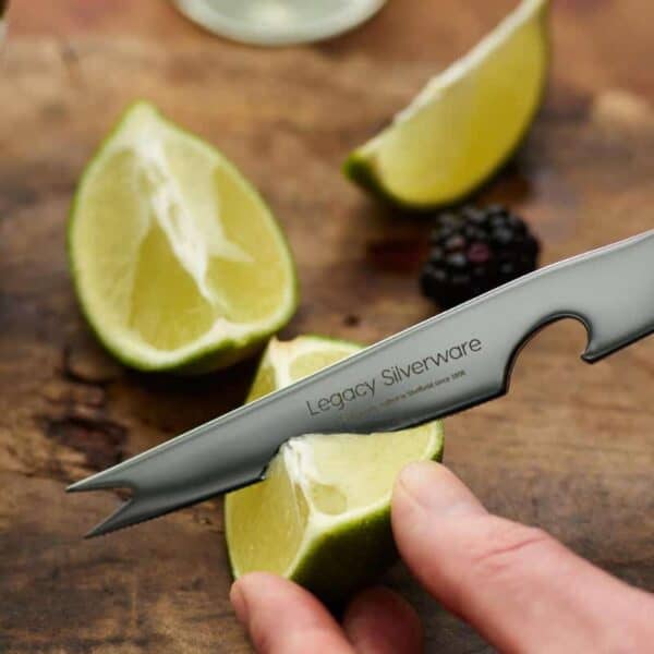legacy concord gin and tonic knife lifestyle 3