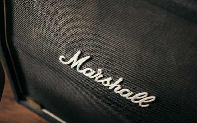 marshall cab with white scroll logo marshall cab with white scroll logo